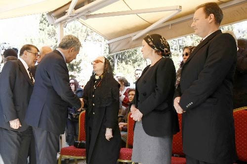 Son sultan böyle uğurlandı - Resim: 1