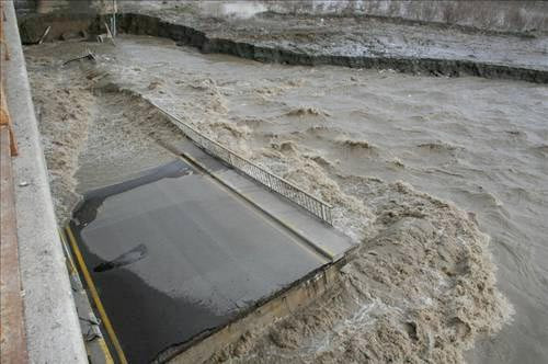 Zonguldak'ta köprü çöktü - Resim: 3