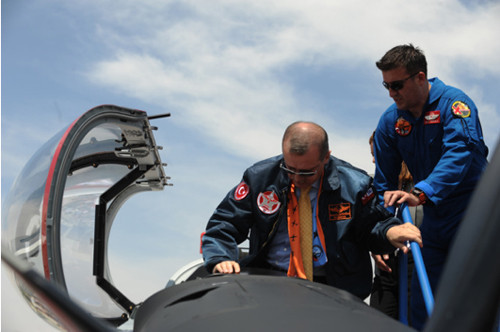 Erdoğan pilot koltuğunda - Resim: 2