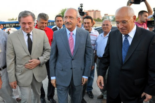 Kılıçdaroğlu yeni CHP ile iftar sırasında - Resim: 2