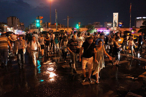 Yağmur İstanbulluları hazırlıksız yakaladı - Resim: 1