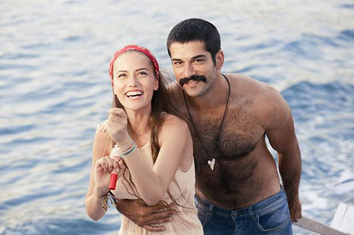 Burak Özçivit Fahriye Evcen'in evine taşındı - Resim: 4