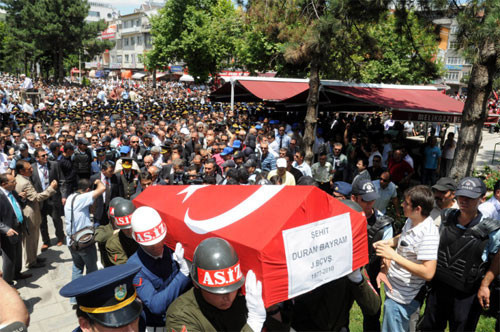 Cenazelerden yürek burkan görüntüler - Resim: 4