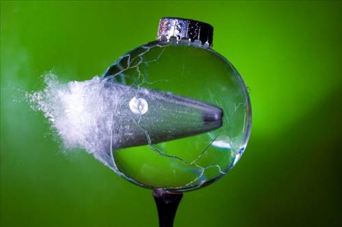 Kurşunun parçaladığı an - Resim: 1