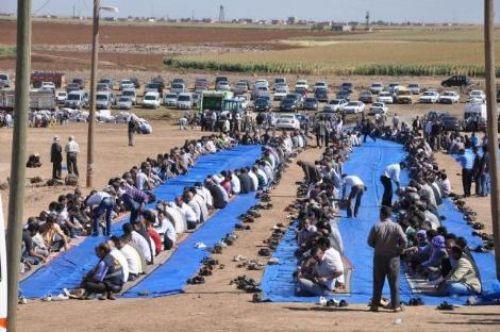 Bu sofrada 15 bin kişi yemek yedi - Resim: 4