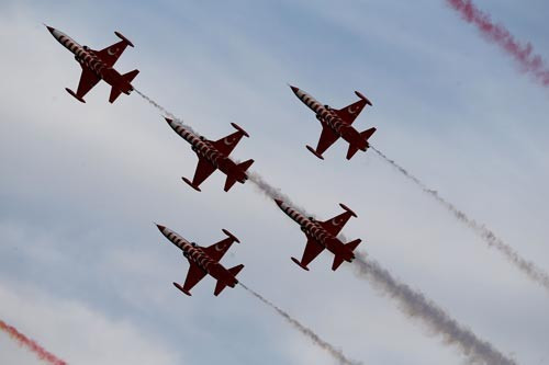 Atatürk Havalimanı'nda uçuşlar 20 dakika durdu - Resim: 2