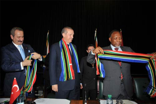 Erdoğan 'vuvuzela'yı uçağa sakladı - Resim: 4