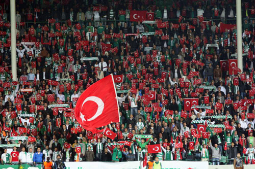 Bursa'da Milli maçı andıran tablo! - Resim: 1