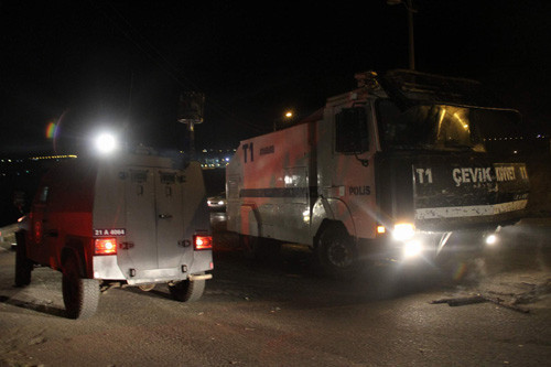 Diyarbakır'da olaylar durmak bilmiyor - Resim: 3