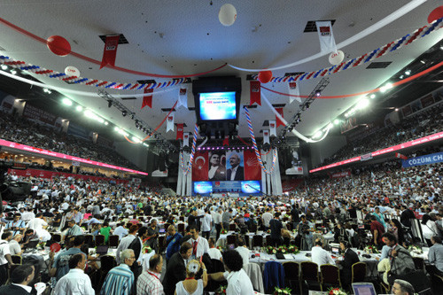 CHP'de kurultay günü - Resim: 1