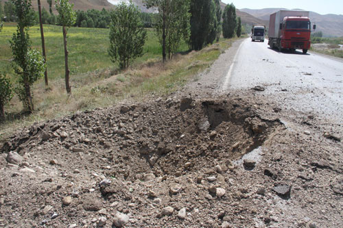 PKK silahsız erleri bombaladı - Resim: 2