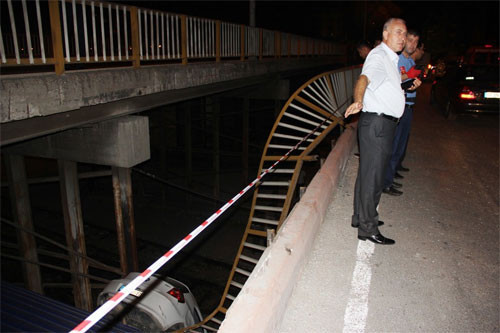 Kadın sürücünün inanılmaz kazası - Resim: 2