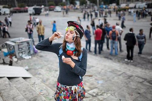 Gezi olaylarının unutulmaz kareleri - Resim: 3