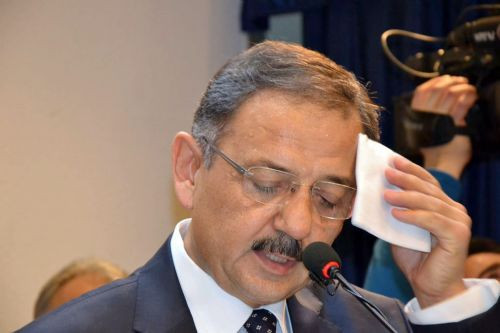 Özhaseki gözyaşlarıyla veda etti - Resim: 1