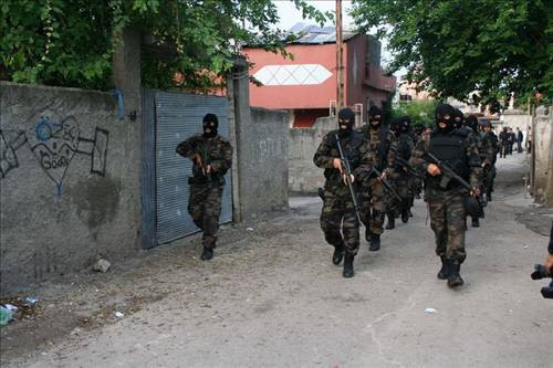 Cono aşiretine baskın - Resim: 4