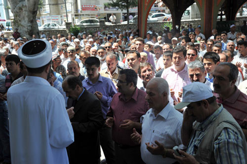 Son yolculuklarına uğurlandılar - Resim: 1