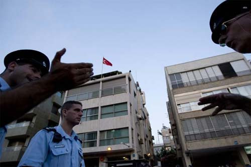 İsrail Türk Büyükelçiliğine baskın ! - Resim: 4