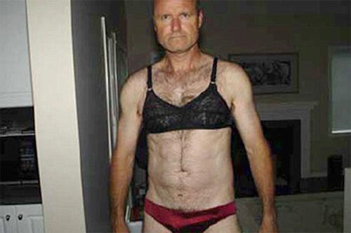 Skandal komutan - Resim: 1