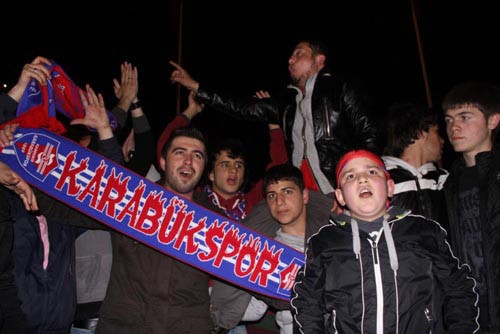 Karabük sokaklara döküldü - Resim: 2