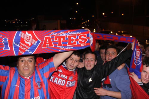 Karabük sokaklara döküldü - Resim: 3