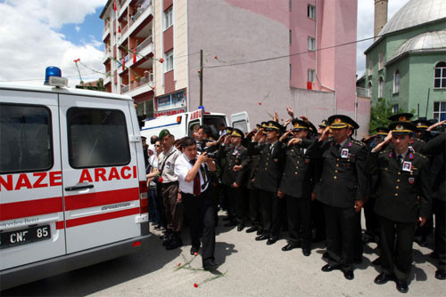 Cenazelerden yürek burkan görüntüler - Resim: 1
