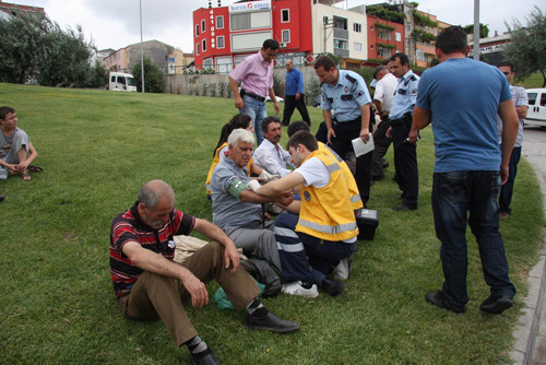 Yaralılar çimlere serildi - Resim: 3