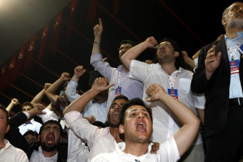 Saadet Kongresinde arbede - Resim: 1