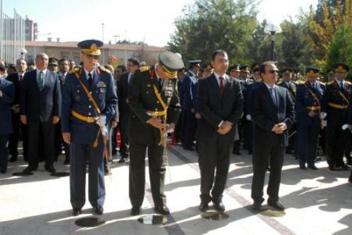 Baydemir'den 'Cumhuriyet' sıcaklığı - Resim: 2