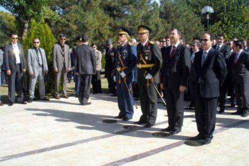 Baydemir'den 'Cumhuriyet' sıcaklığı - Resim: 4