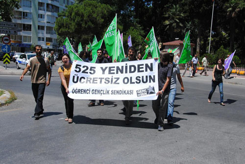 İzmir sokaklarında 525 protestosu - Resim: 4