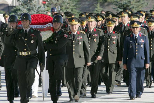 Komutanlardan mezarlık ziyareti - Resim: 1