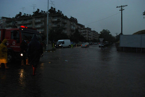 Aydın sular altında kaldı - Resim: 3