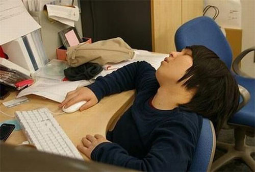 İş başında uyuyakalanlar - Resim: 1