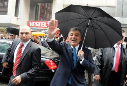 Gül'ün paniklediği an! - Resim: 1