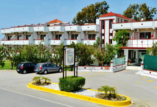 Çıplaklar oteline Türkiye'den büyük ilgi - Resim: 4