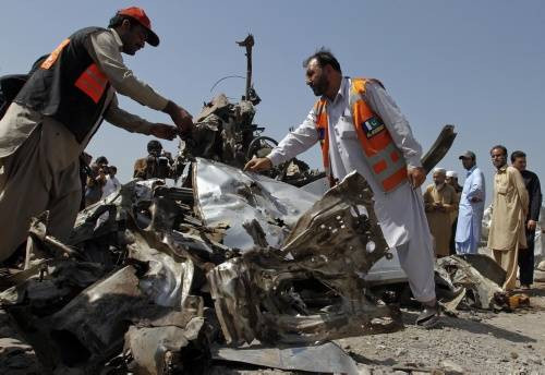 Kendi ağzını böyle dikti! - Resim: 4