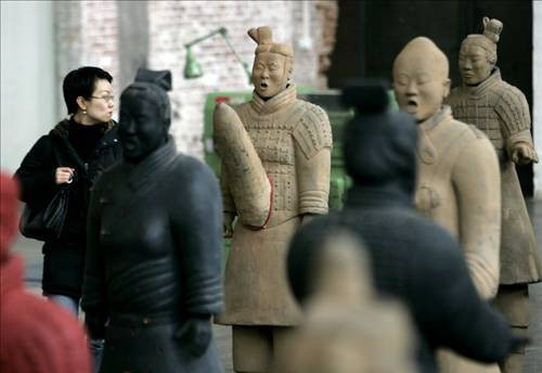 Şaşırtan dev heykeller - Resim: 2