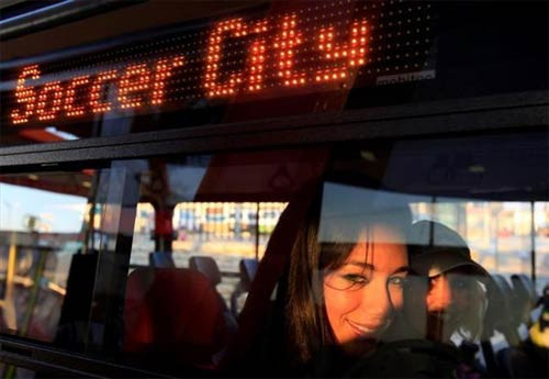 Tribünlerin en güzel kızları - Resim: 3