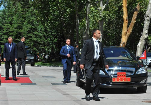 Erdoğan Başbuğ'u kapıda uğurladı - Resim: 2