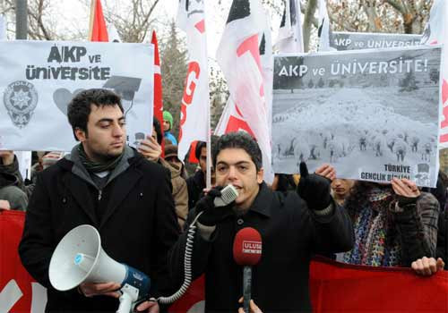 İçerde yemek dışarda eylem - Resim: 2