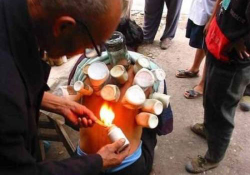 Sokak doktoru görenleri şaşırtıyor - Resim: 1