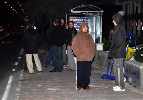 Deprem halkı sokağa döktü - Resim: 3