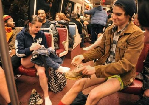 Sanal alemde fırtına estiren komikler - Resim: 3