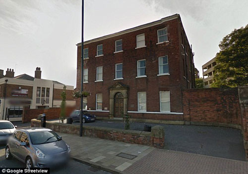 Sivilceleri yüzünden intihar etti - Resim: 3