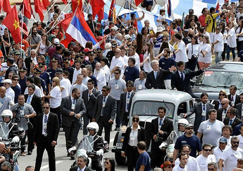 En fakir Devlet Başkanı görevini bıraktı - Resim: 4