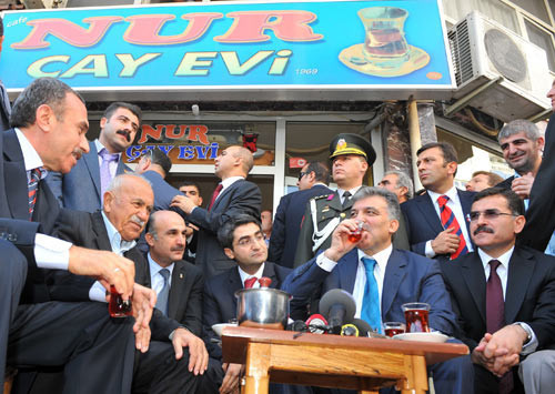 Çaylar Gül'den - Resim: 1