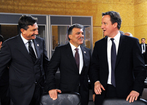 Portekiz'de Gül'e büyük övgü - Resim: 2