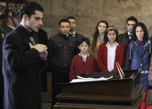 İstiklal Marşı'nı işaret diliyle okudular - Resim: 1