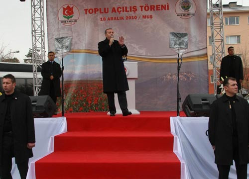 Başbakan Erdoğan'dan Muş çıkarması - Resim: 1