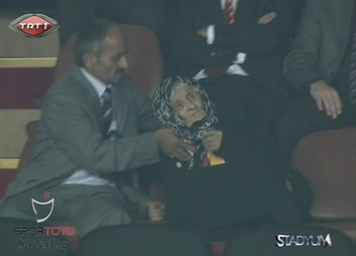 Fatma Nine Sami Yen'de yıkıldı! - Resim: 4